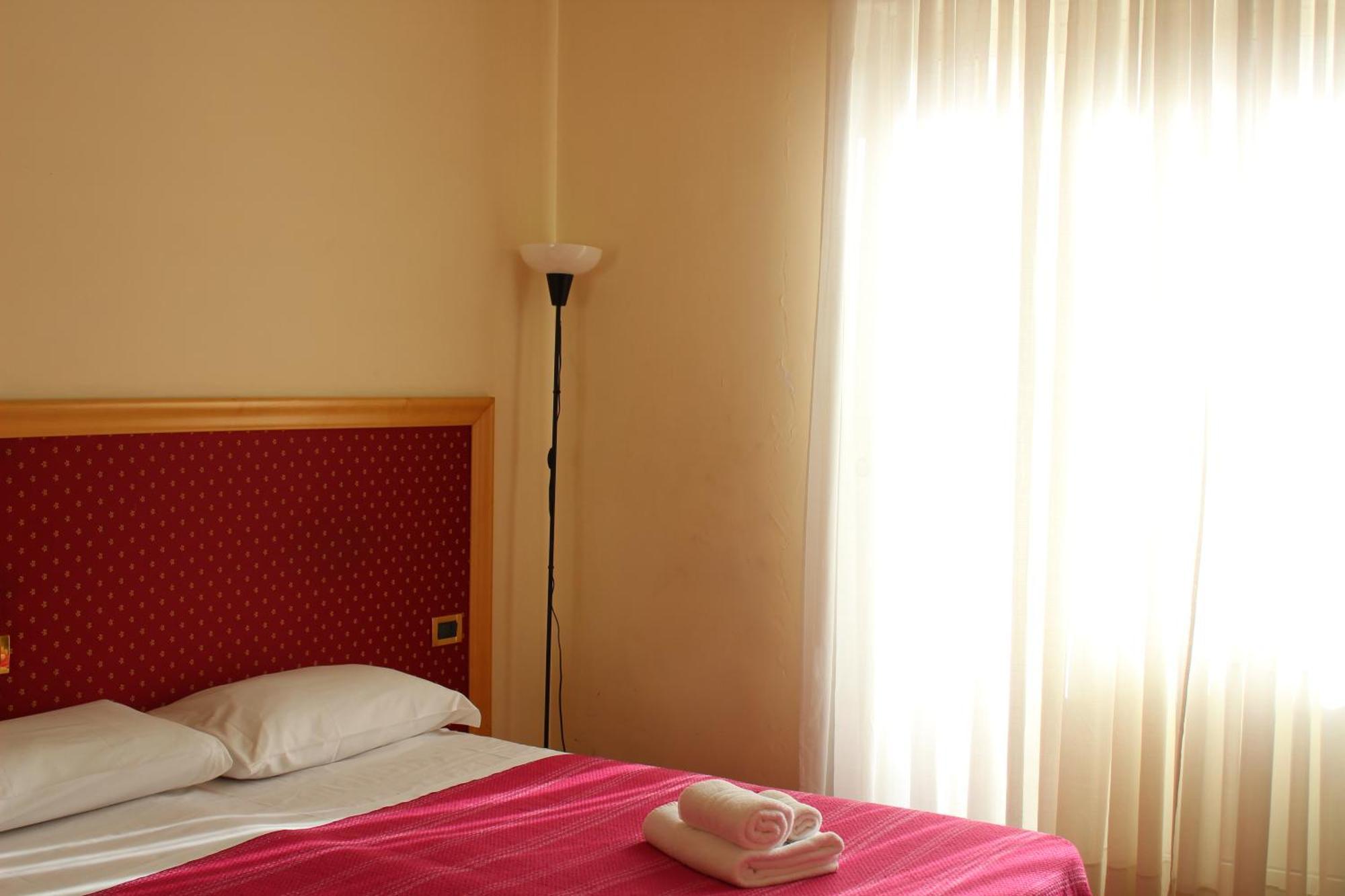 Hotel Palace Masoanri'S Reggio Calabria Exterior foto