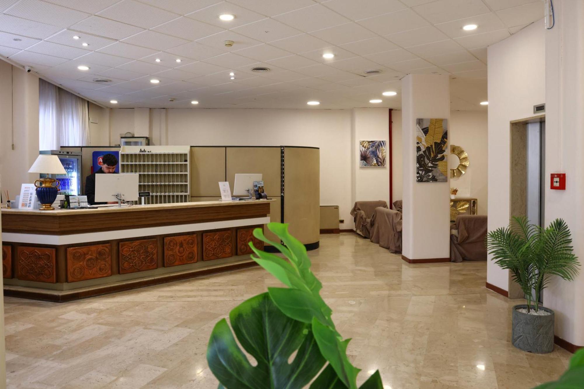 Hotel Palace Masoanri'S Reggio Calabria Exterior foto
